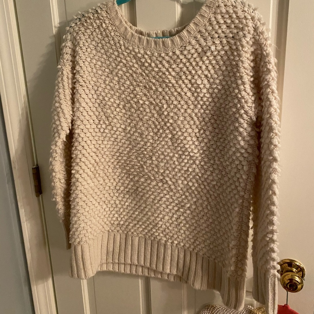 Cream AEO sweater